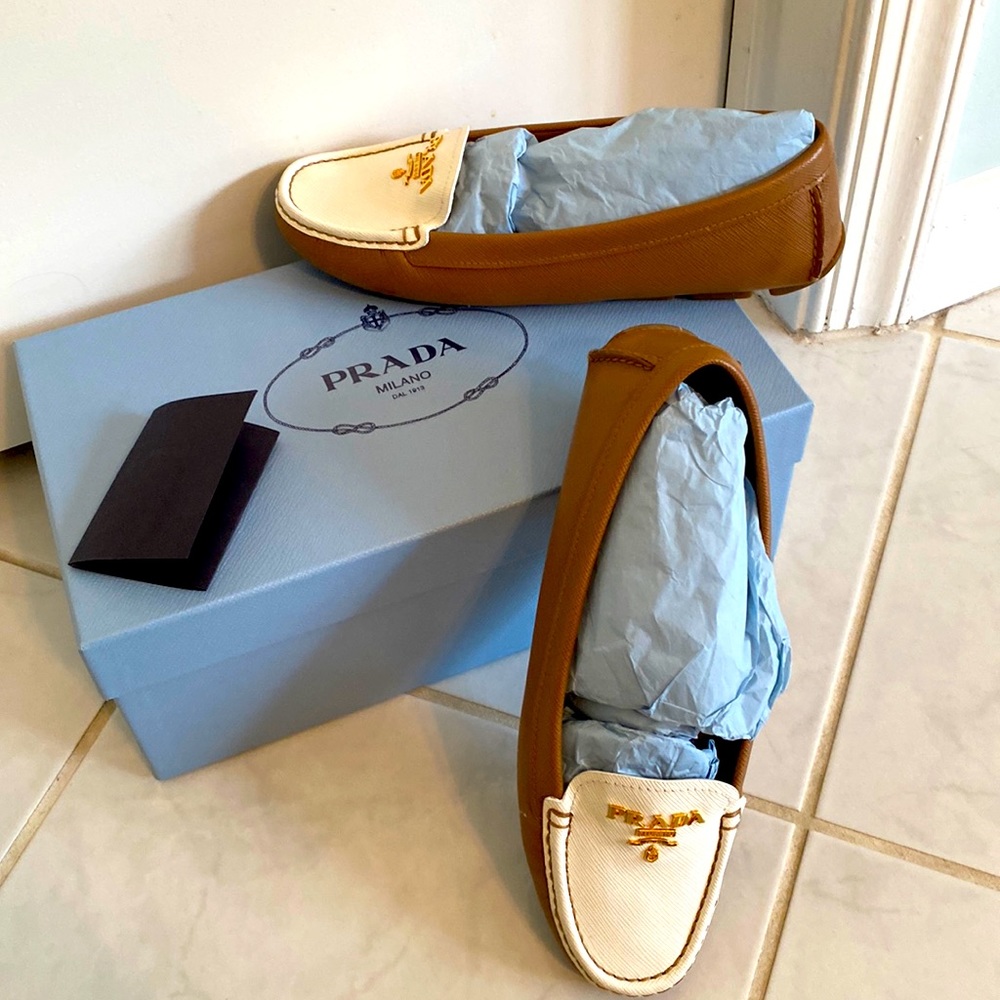 Prada two-tone loafers. Authentic. Size 37 europe
